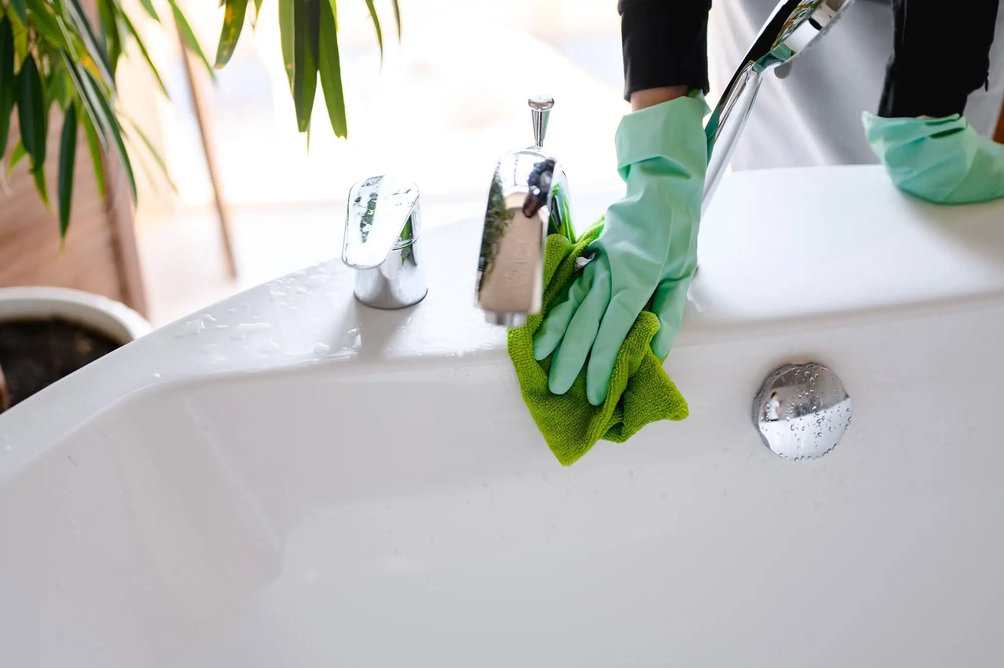 Unterhaltsreinigung im Büro in Friedrichshafen – professionelle Reinigung moderner Büroräume durch TipTop Clean